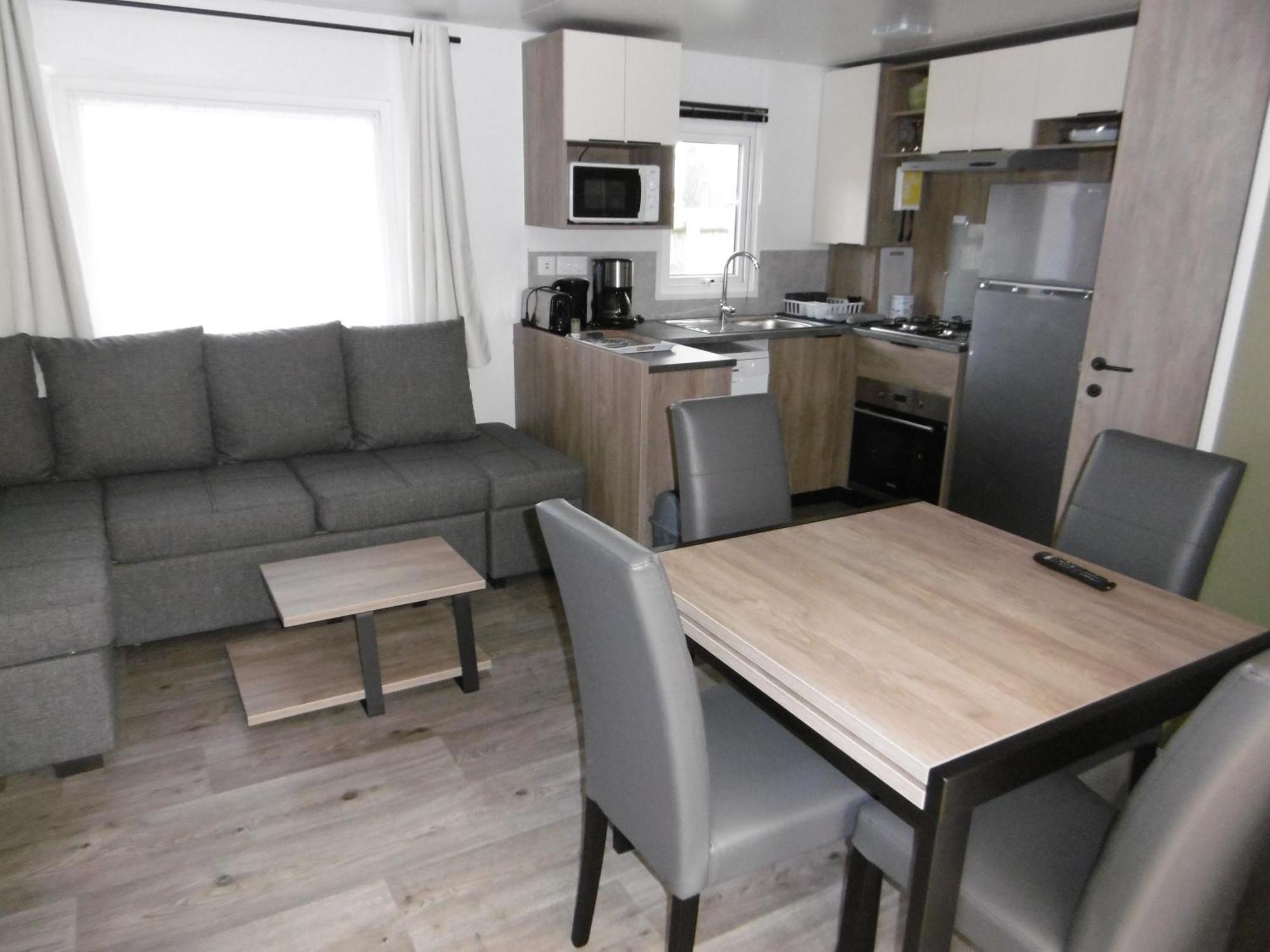 Mobilhomes Conguel - Bord De Camping