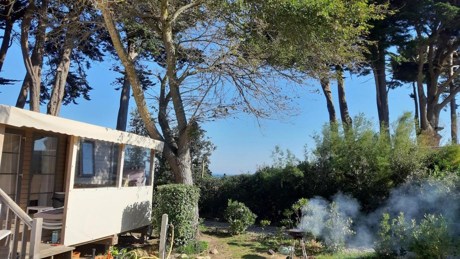Mobilhomes Conguel - Bord De Campingplatz *